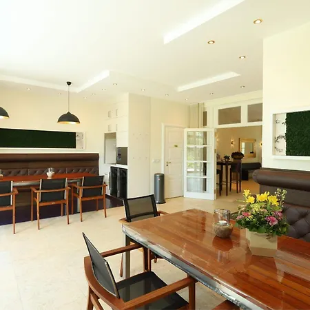 Apartment Schmidt - Strandhaus Direkt Am Mit Sauna, Sport Und Duenengarten Ii *